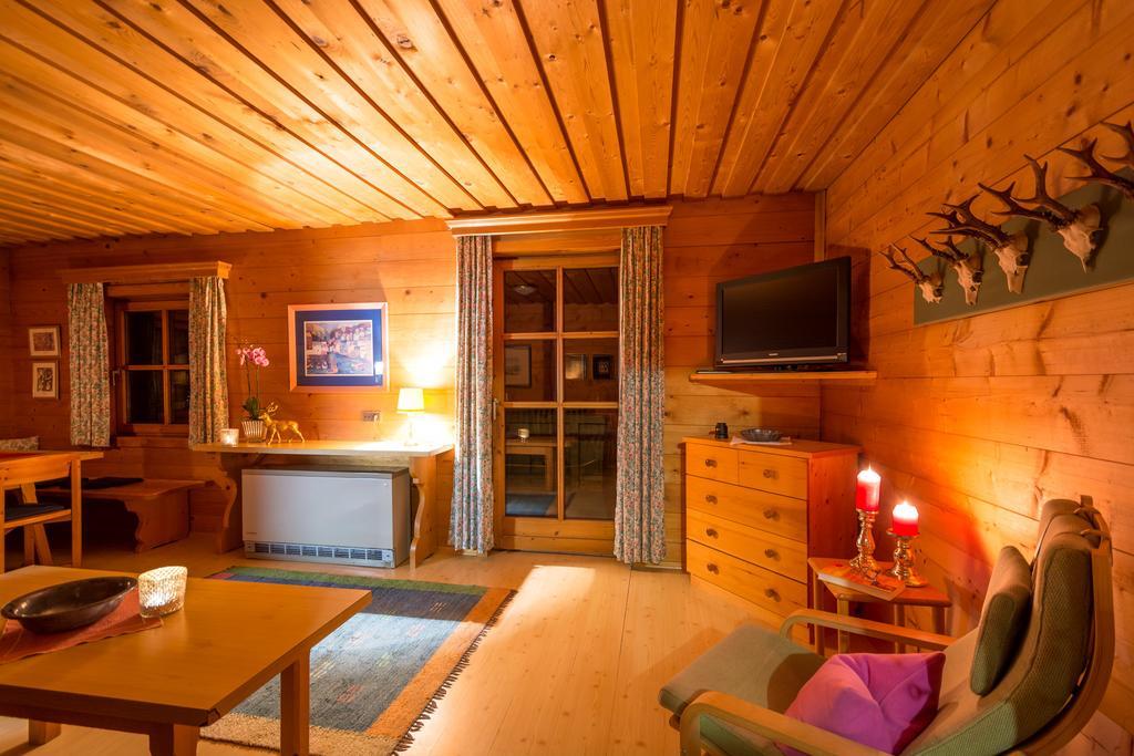 Chalets Ebner エーベン・イム・ポンガウ 部屋 写真