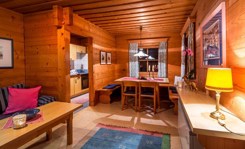 Chalets Ebner エーベン・イム・ポンガウ エクステリア 写真